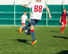 郑爽未化妆,录制宣传片,发型杂乱眼,南宫28NG娱乐,南宫28NG娱乐官网