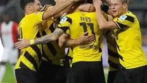 郑爽未化妆录制宣传片，发型杂乱眼神黯淡引热议